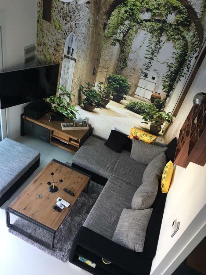 Апартаменты Tiny House With Private Pool Janosikova Экстерьер фото